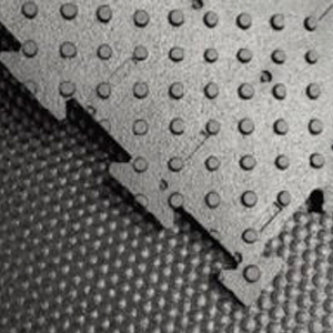 Mats for passages with scraper manure removal